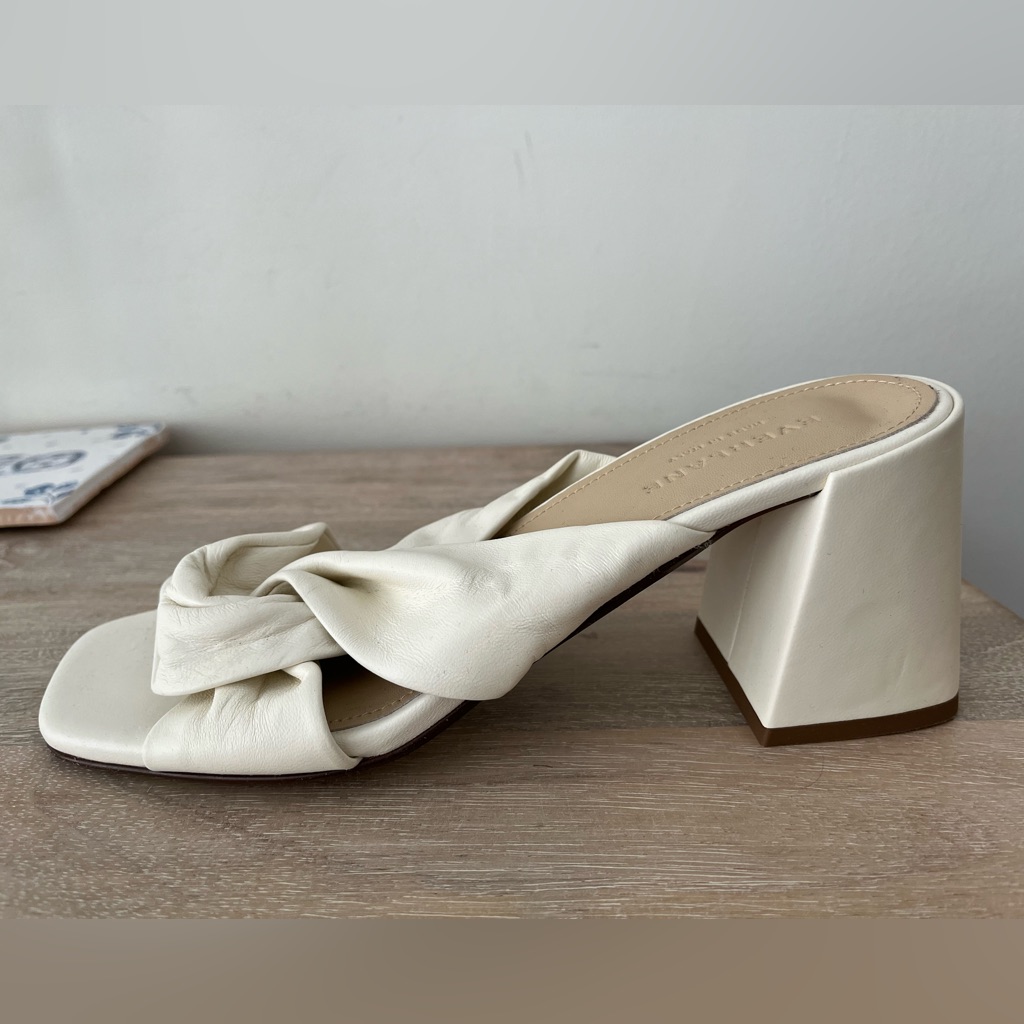 Everlane Size 8 White Heeled Sandals